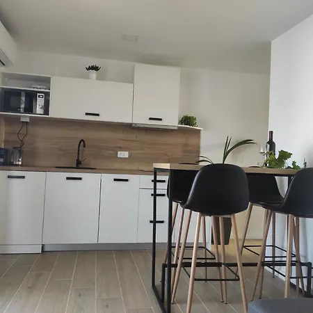 Loreta Apartamento *